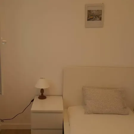 Metro House Vendégház *