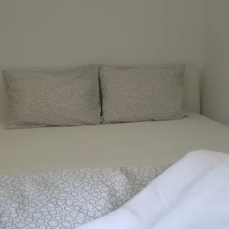 Metro House Gæstehus *